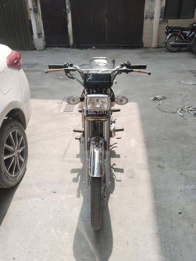Honda | CG 125 | Golden Edition | Model 2025/26