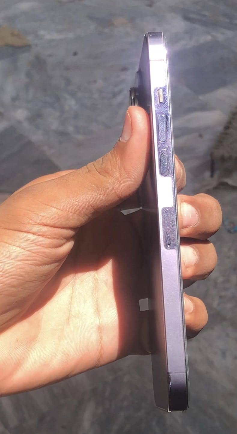Apple iPhone 14 Pro Max 3