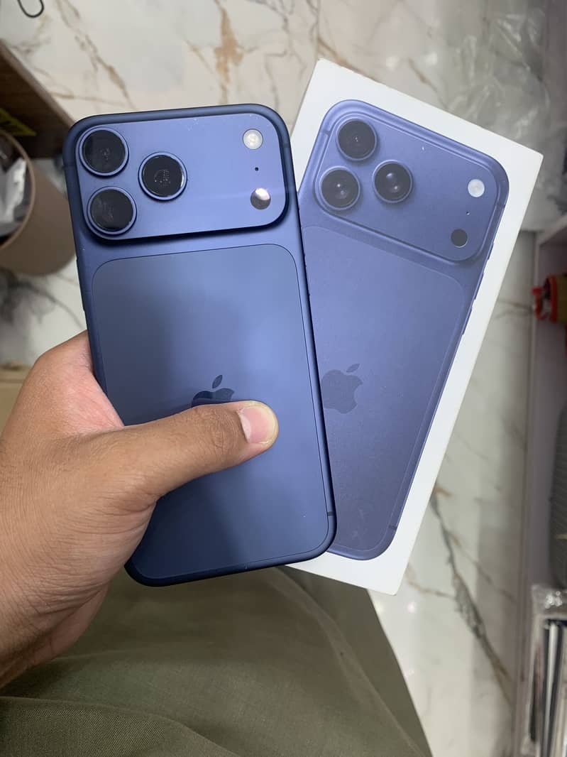 Apple iPhone 17 Pro Max 3