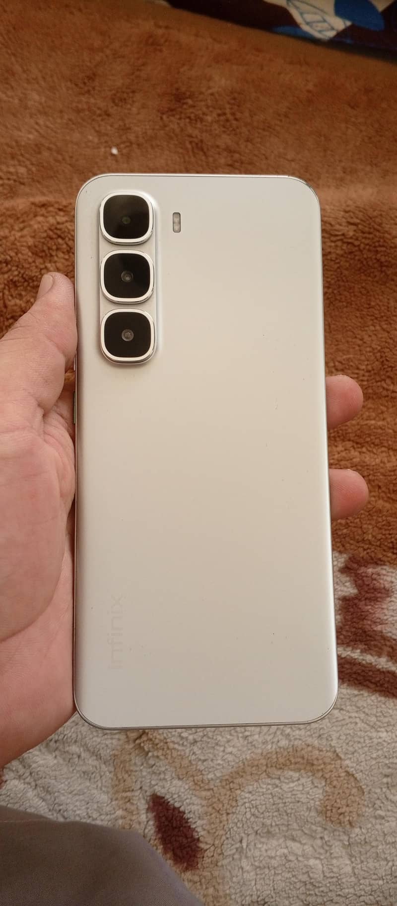 Infinix Hot 60 Pro+ 0