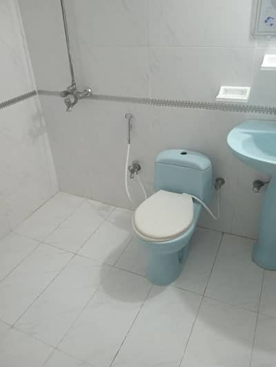 10marla 3beds DD TV lounge kitchen attached baths neat clean ground portion for rent in G 13 3 islamabad