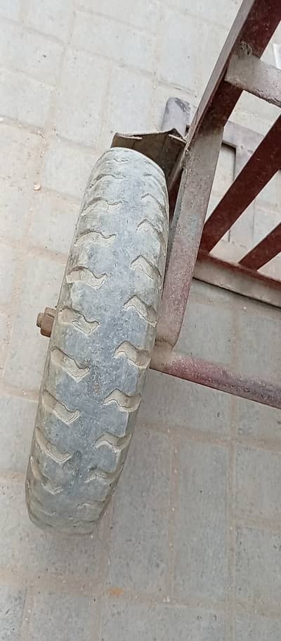 Loading trolley smooth running tire tube