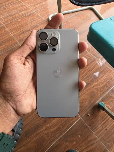 Apple iPhone 15 Pro Max 256GB | Natural Titanium | 97% Battery | 10/10