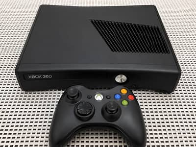 XBOX 360 WITH 48 GAMES