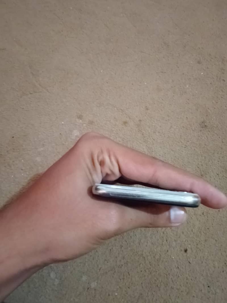 Apple iPhone X 5