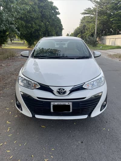 Toyota Yaris ATIV X CVT 1.5 2022 model.