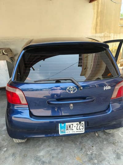 Toyota Vitz 2000