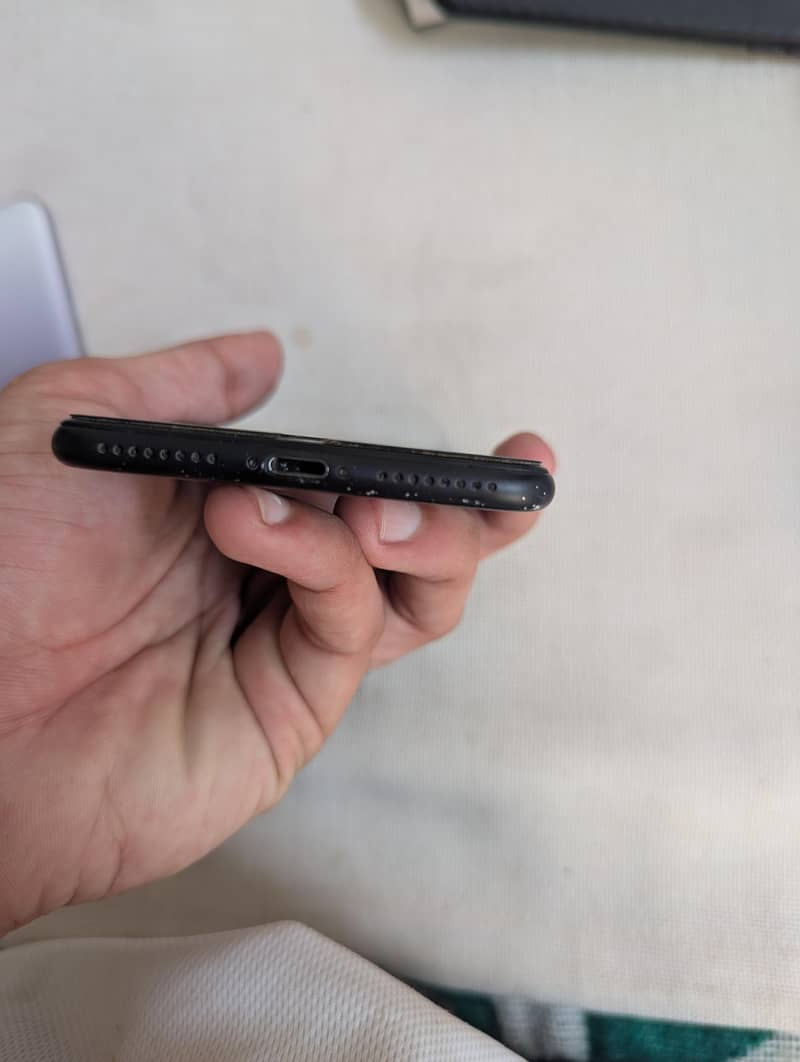 Apple iPhone 7 Plus 2