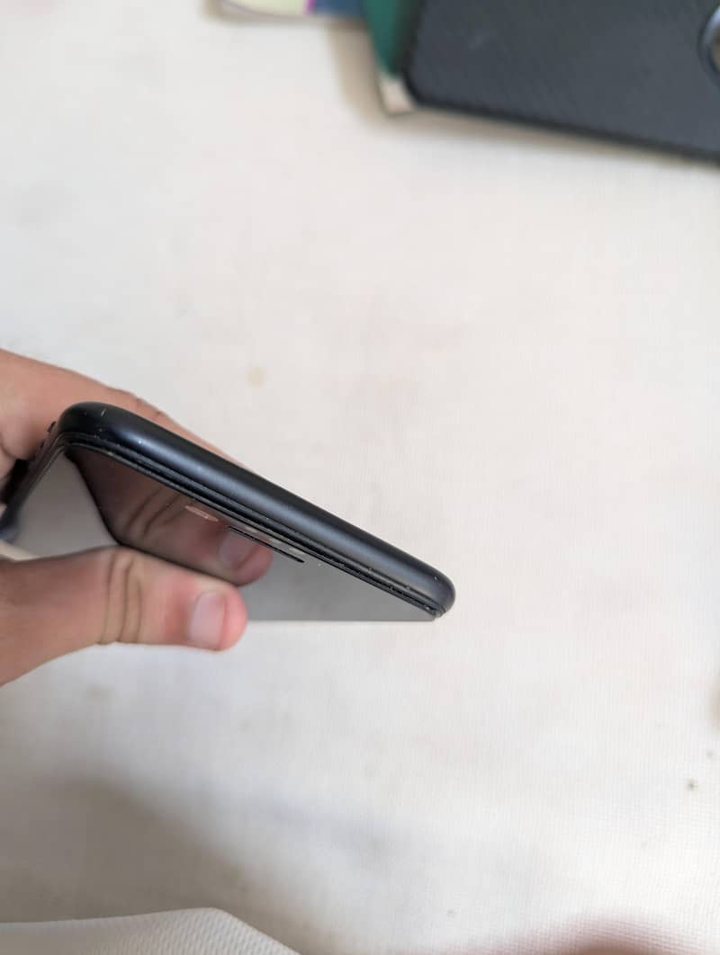 Apple iPhone 7 Plus 3