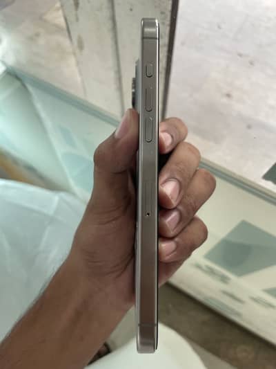 Apple iPhone 15 Pro Max factory unlock
