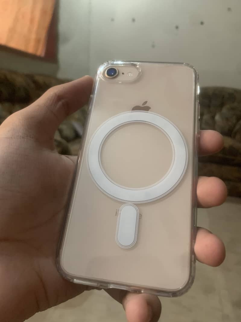 Apple iPhone 8 3