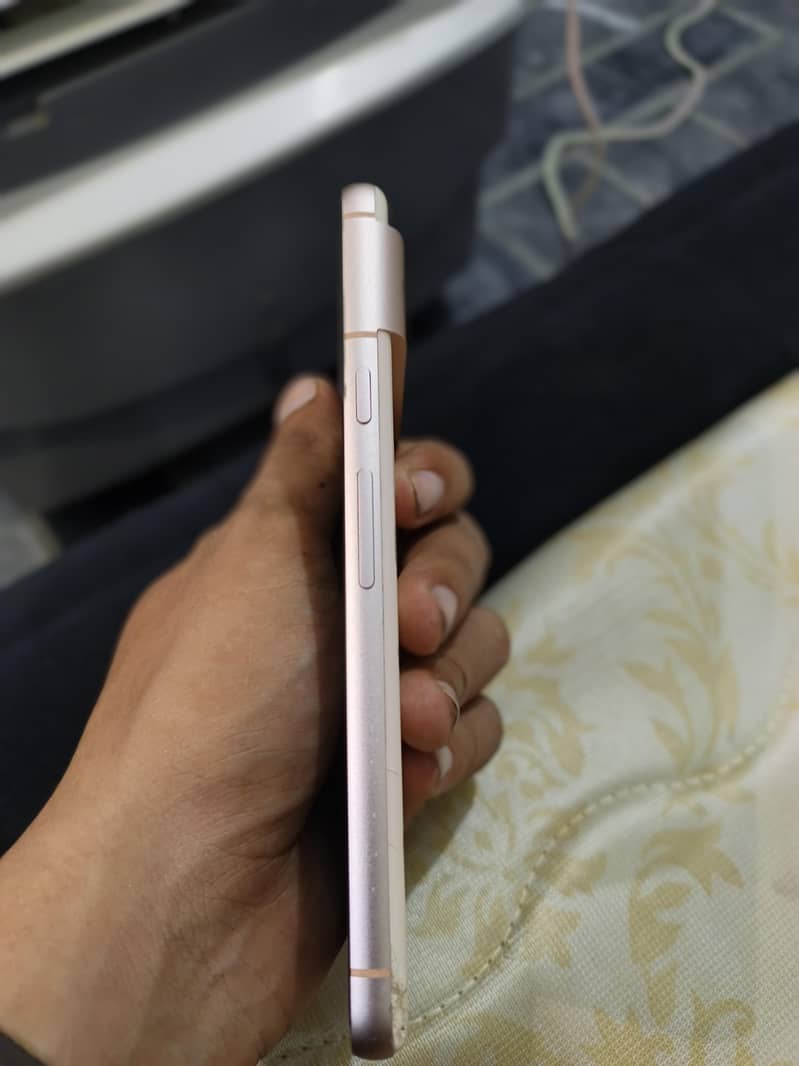 Google Pixel 8 3