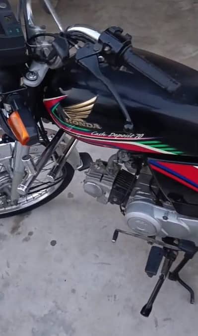 Honda CD 70 CC model 2016 for urgent sale