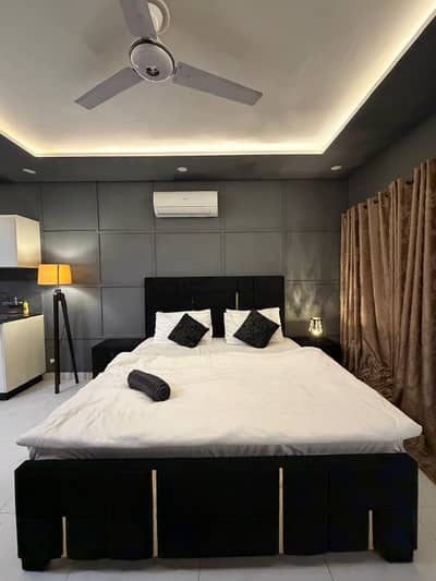 2/3 BHK Furnished Apartment Zameen Opal Per Day Rent