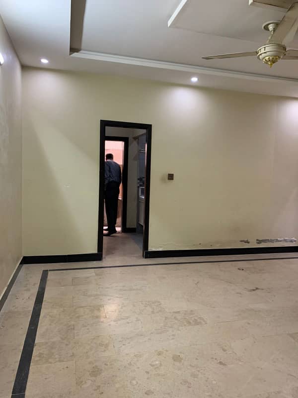 Upper portion for rent 7