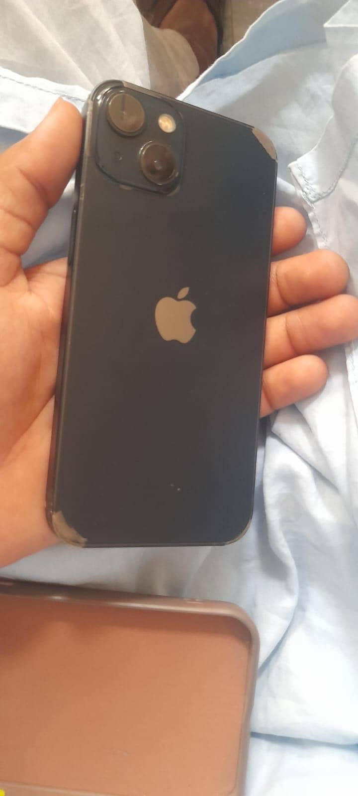 Apple iPhone 13 1