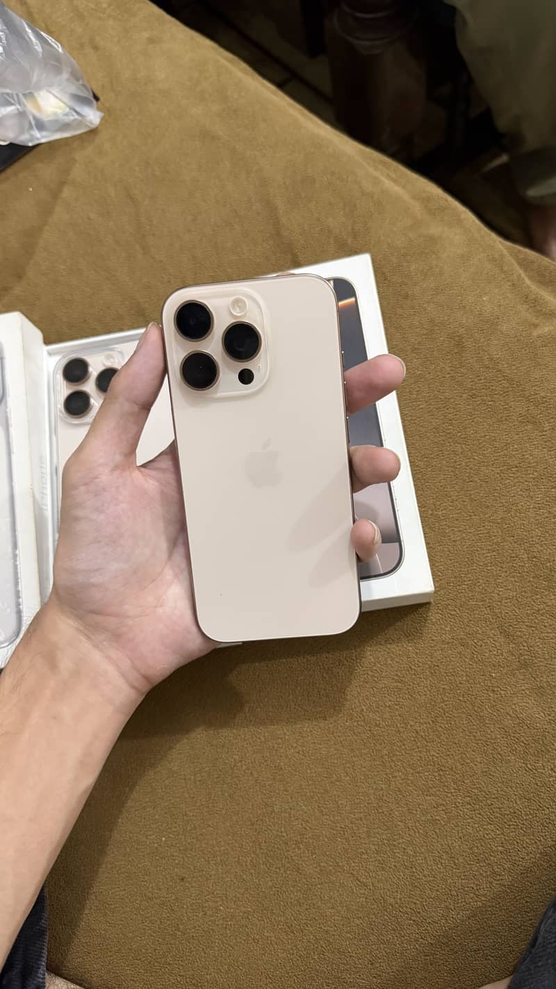 Apple iPhone 16 Pro 2