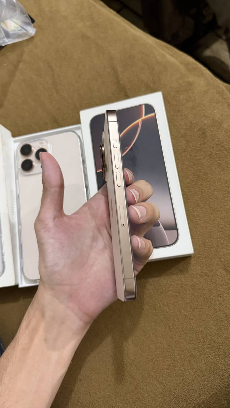 Apple iPhone 16 Pro 7