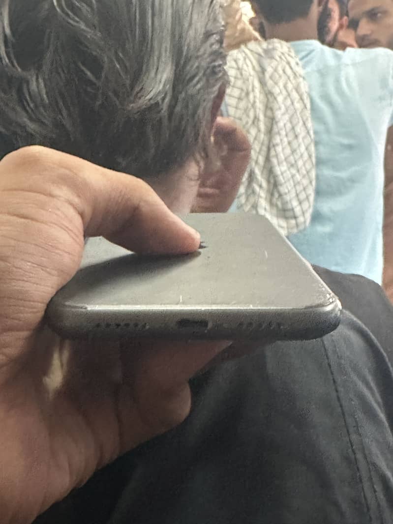 Apple iPhone 11 2