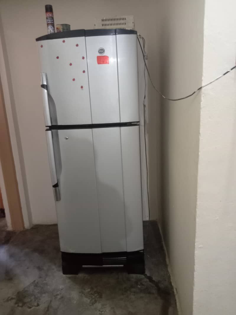 fridge 0