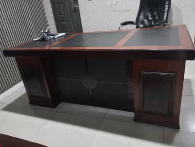 Office table
