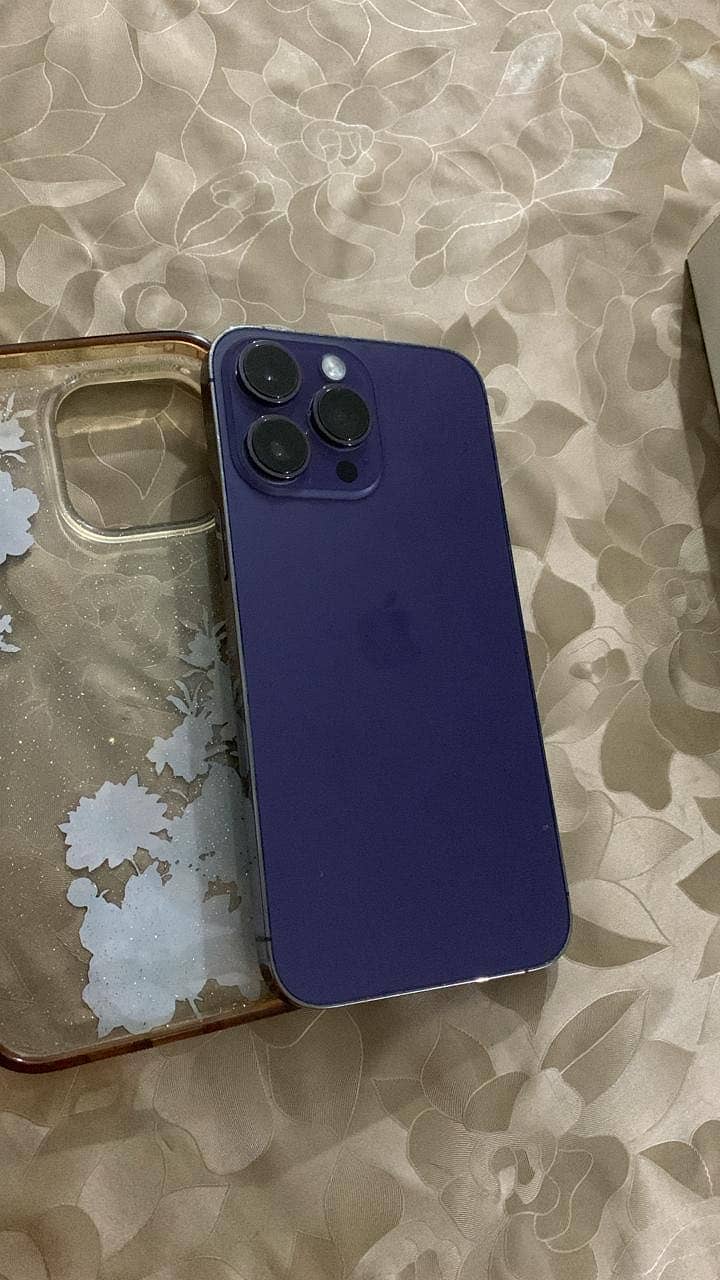 Apple iPhone 14 Pro Max 0