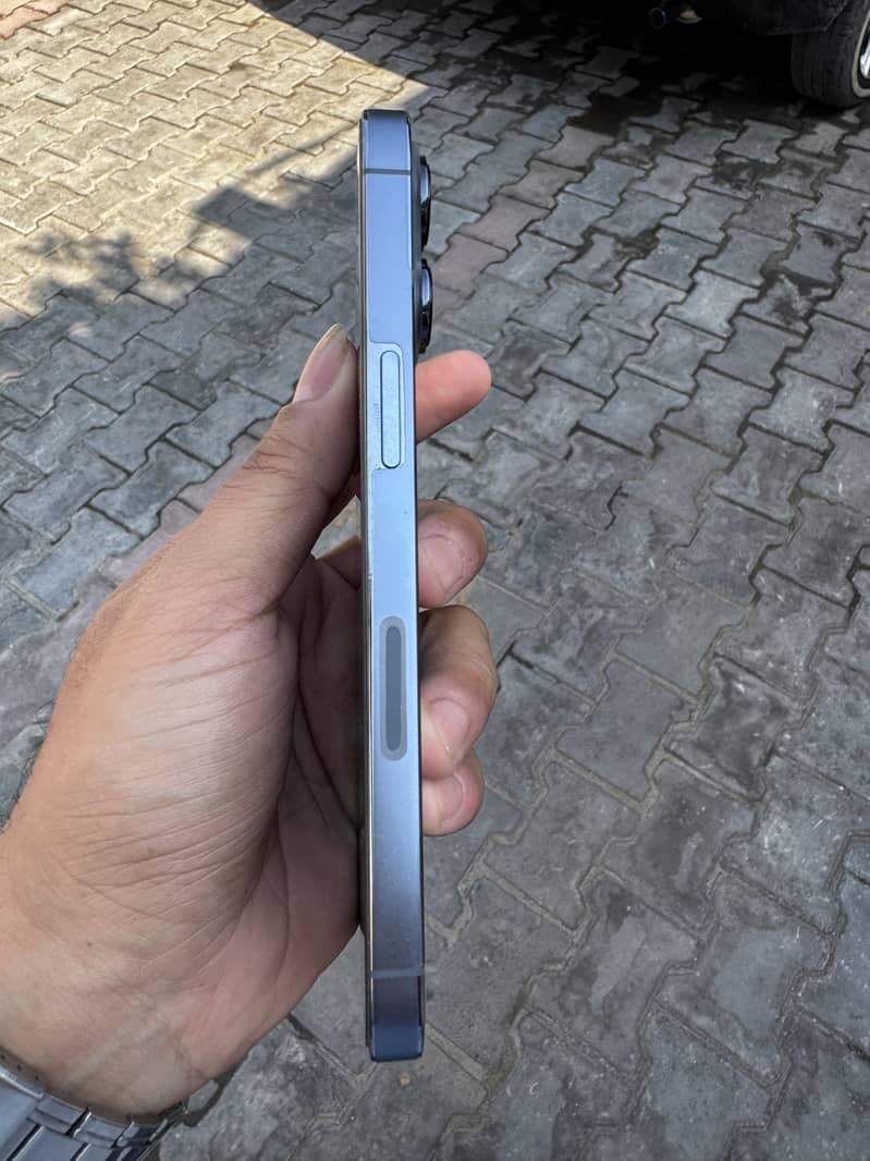 Apple iPhone 13 Pro 1