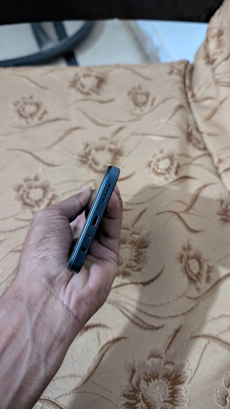 Realme C33 1