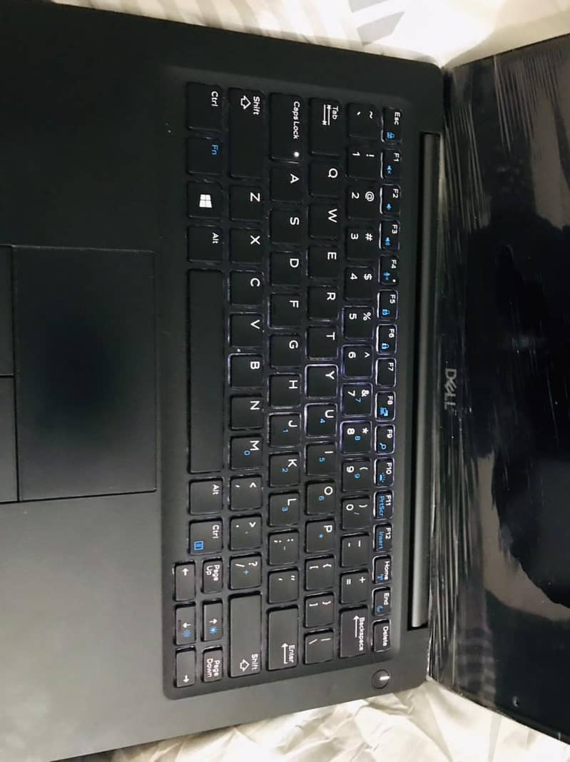 Core i5-8th generation 4