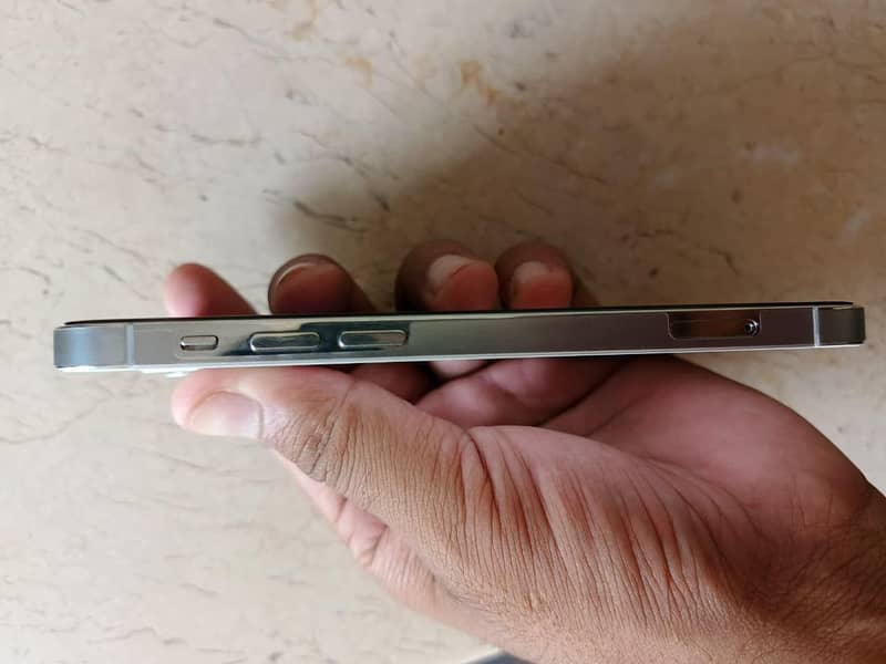 Apple iPhone 12 Pro 2