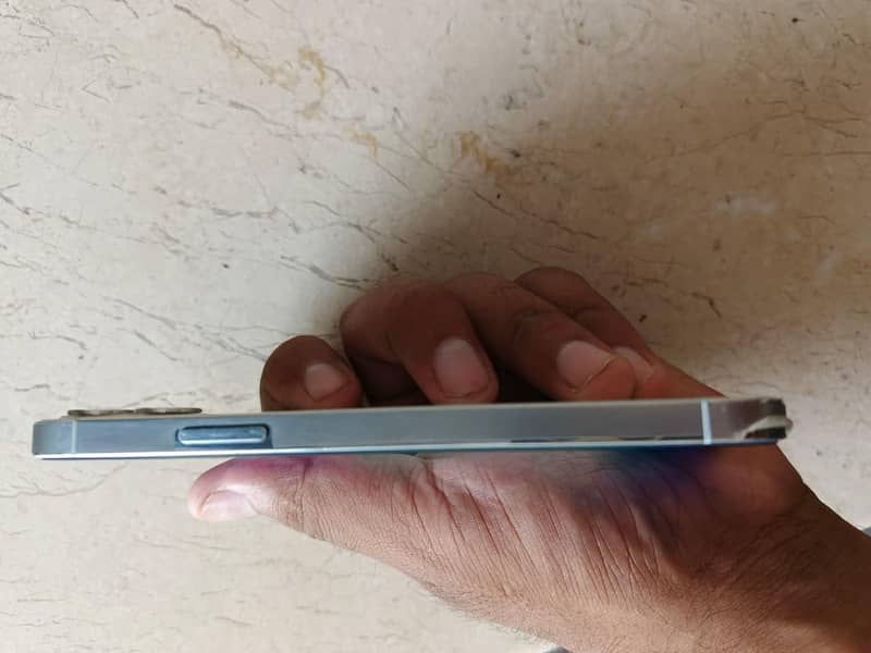 Apple iPhone 12 Pro 3