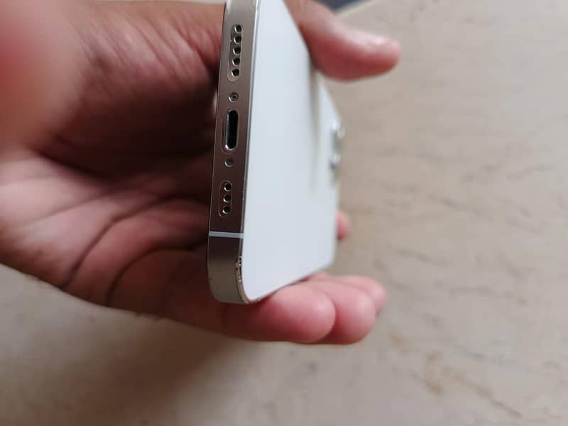 Apple iPhone 12 Pro 4