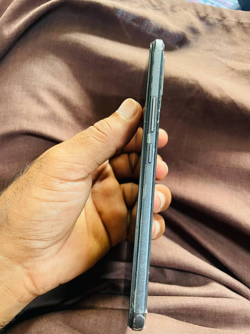 Vivo V21 3