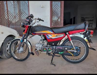 Honda CD 70 2024/2025 like new condition. . no any touches not exdtl