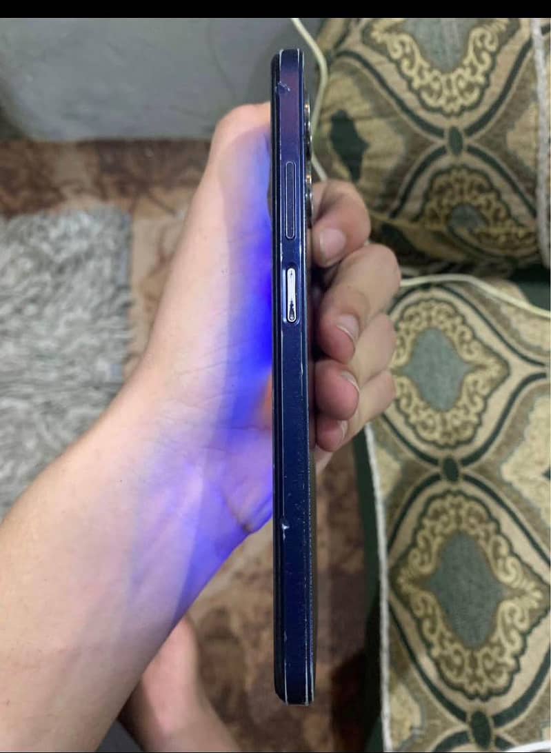 OPPO A17 4