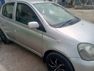 Toyota Vitz 2000
