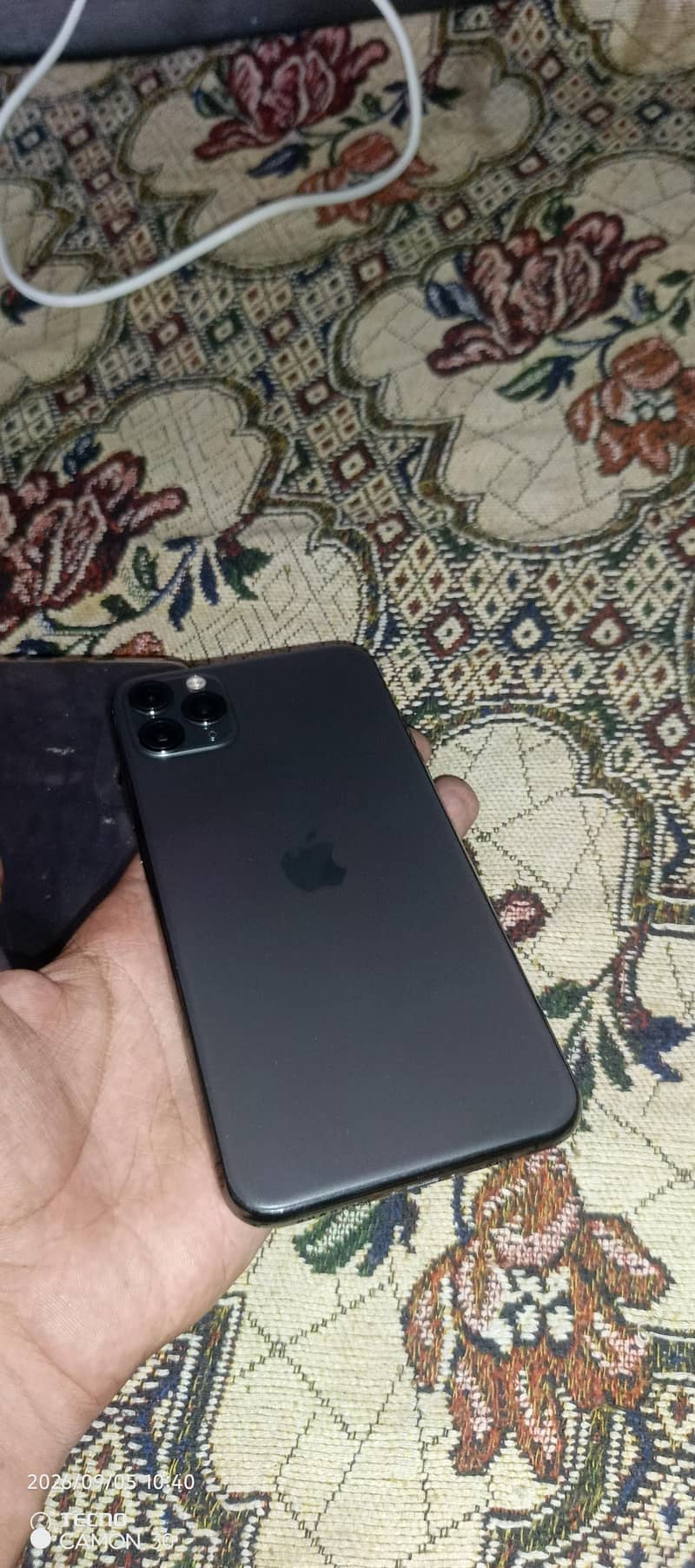 Apple iPhone 11 Pro Max 2