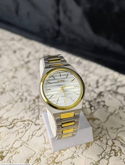 Men,s Comfort Fit Strap Watch