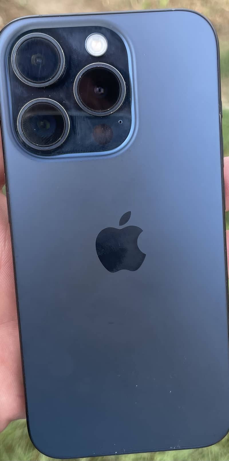 Apple iPhone 15 Pro 2