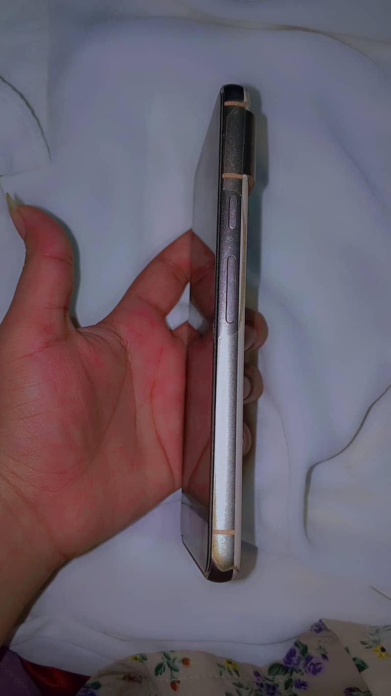 Google Pixel 8 3