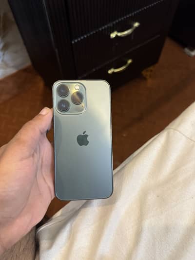 Apple iPhone 13 Pro