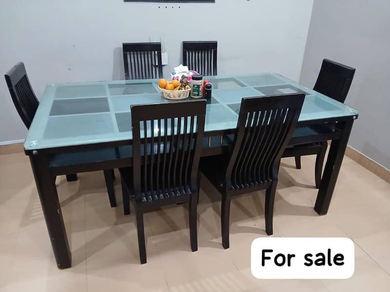dining table with chairs 0