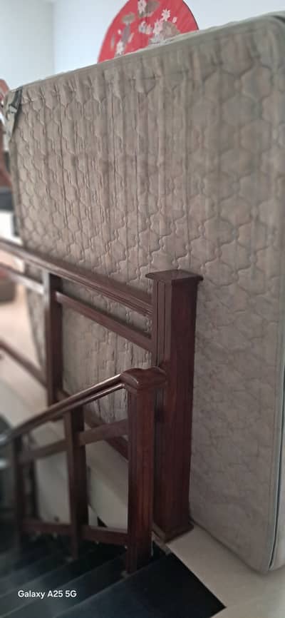 Mattress Master, Celeste,