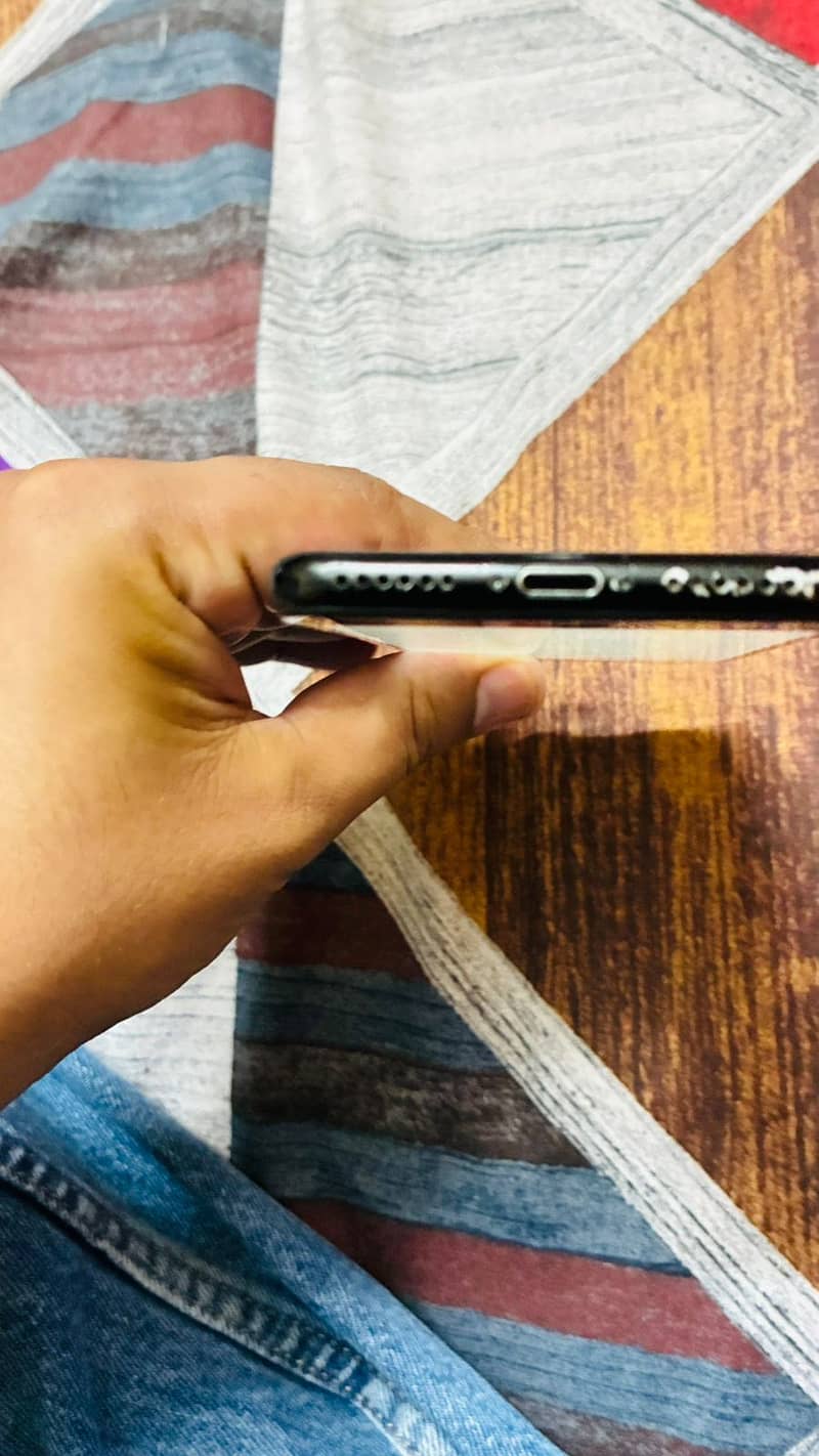 Apple iPhone 7 6