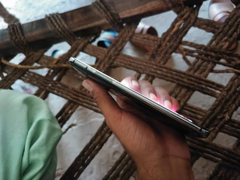 One Plus 7 Pro 3