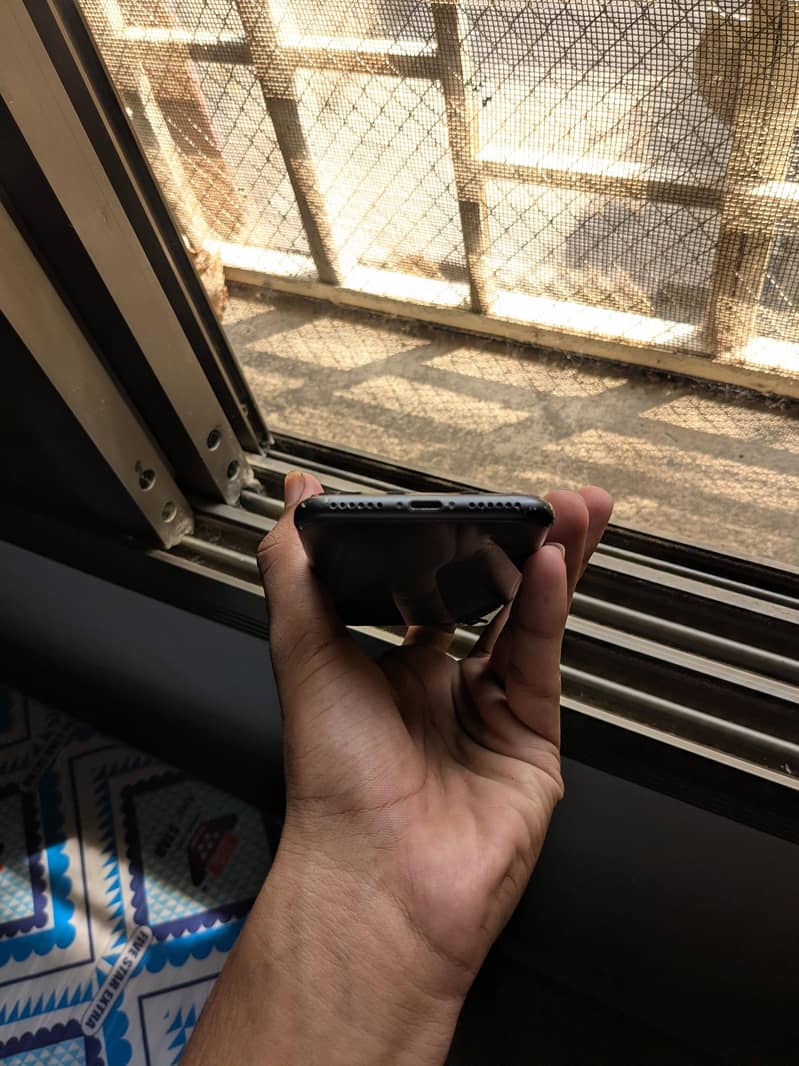 Apple iPhone 8 condition 10/10 3