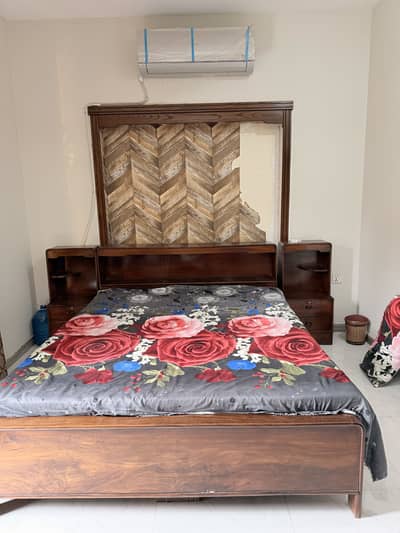 Bed With Side Tables