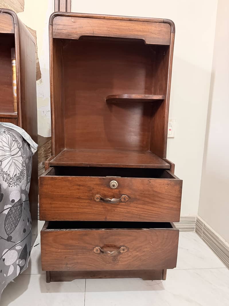 Bed With Side Tables 2