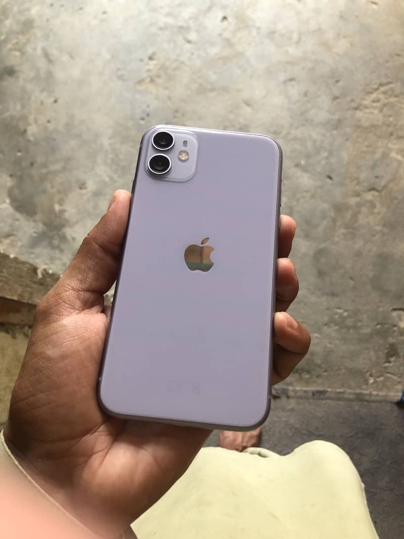 Apple iPhone 11 3