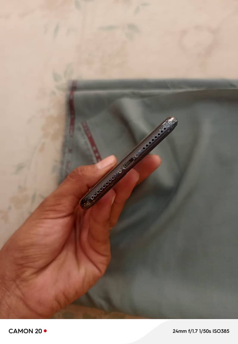Apple iPhone 7 Plus 3